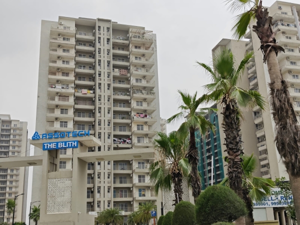 2 bhk flat for rent in Assotech Blith